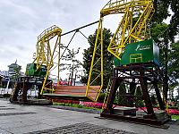 Huśtawka na dźwigozaurach Huśtawka na dźwigozaurach