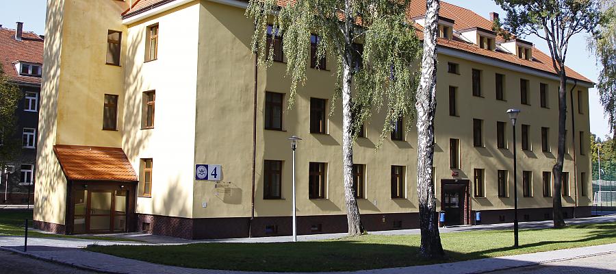 Wałecka PWSZ stawia na podnoszenie standardów kształcenia. Ponownie z pomocą przyjdzie unijne wsparcie RPO WZ 2014-2020. Wałecka PWSZ stawia na podnoszenie standardów kształcenia. Ponownie z pomocą przyjdzie unijne wsparcie RPO WZ 2014-2020.