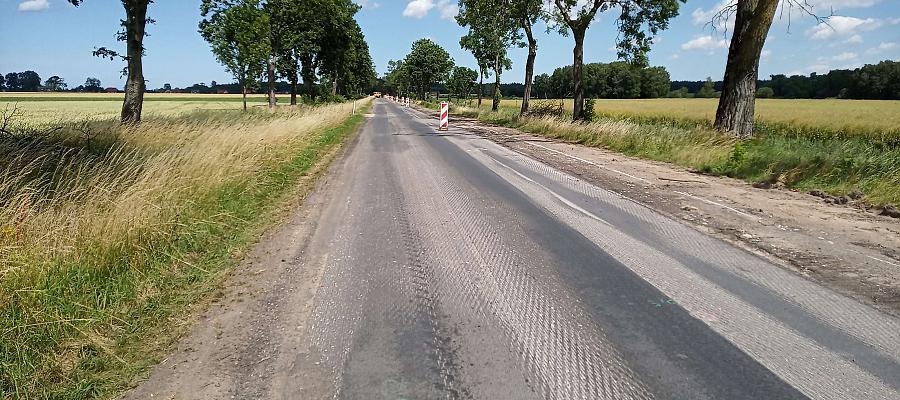 Północna obwodnica Gryfic będzie miała długości niemal 5 km i połączy drogi wojewódzkie nr 110, 109 i 105. Na zdjęciu prace na DW 109. Północna obwodnica Gryfic będzie miała długości niemal 5 km i połączy drogi wojewódzkie nr 110, 109 i 105. Na zdjęciu prace na DW 109.