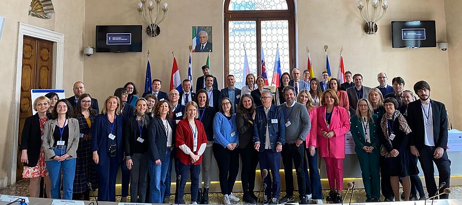 uczestnicy warsztatów SUD Vicenza 2023 uczestnicy warsztatów dotyczących Strategii Zrównoważonego Rozwoju Miast w Vicenza Włochy w dniach 18-19 kwietnia 2023 roku