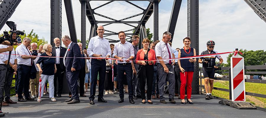 W sobotę, 25 czerwca 2022 r. strona niemiecka oddała do użytku część inwestycji. Przeprawa liczy ok. 780 metrów