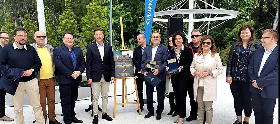 Świnoujska „Promenada Zdrowia” doceniona. Nagroda marszałka wręczona