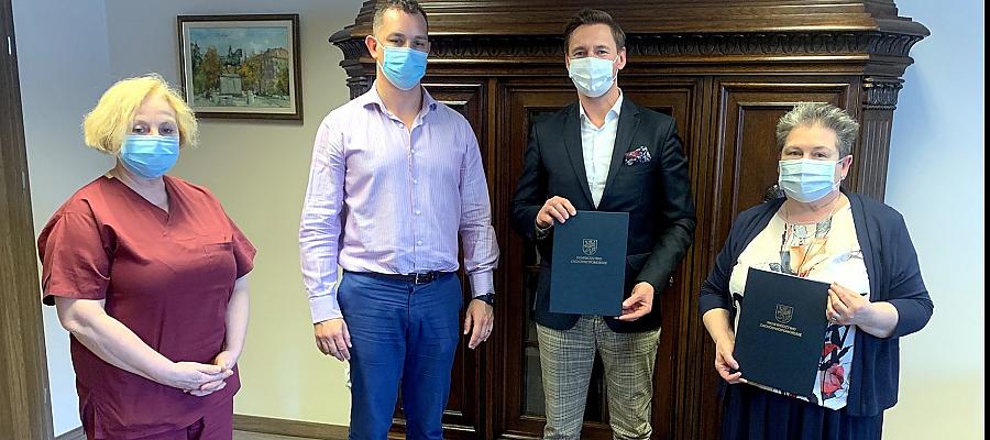 Podpisanie umowy miało miejsce w środę, 31 marca 2021 roku w Szpitalu Wojewódzkim w Szczecinie przy ul. Arkońskiej.